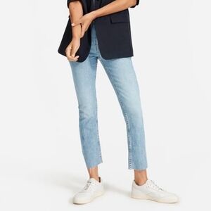 EVERLANE High Rise Kick Crop Jean Size 28 - Light Blue Wash